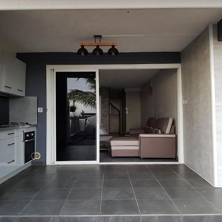 Studio Tres Bon Standing Hotel Petite Île Екстериор снимка