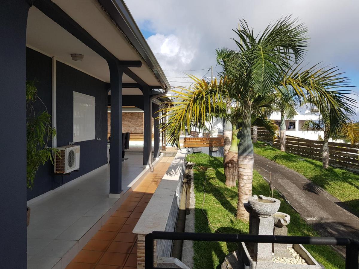 Studio Tres Bon Standing Hotel Petite Île Екстериор снимка